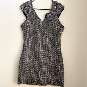 Harper dress size M black/white tweed-like pattern